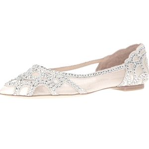 Badgley Mischka Women's Gigi Pointed Toe Flat
